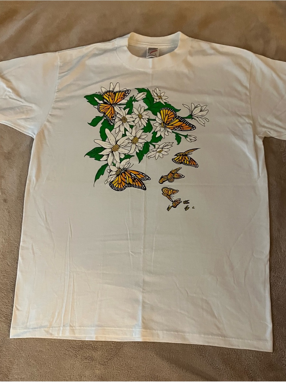 Vintage Jerzees Monarch Butterfly Floral T-Shirt Made in USA White Size L 50/50